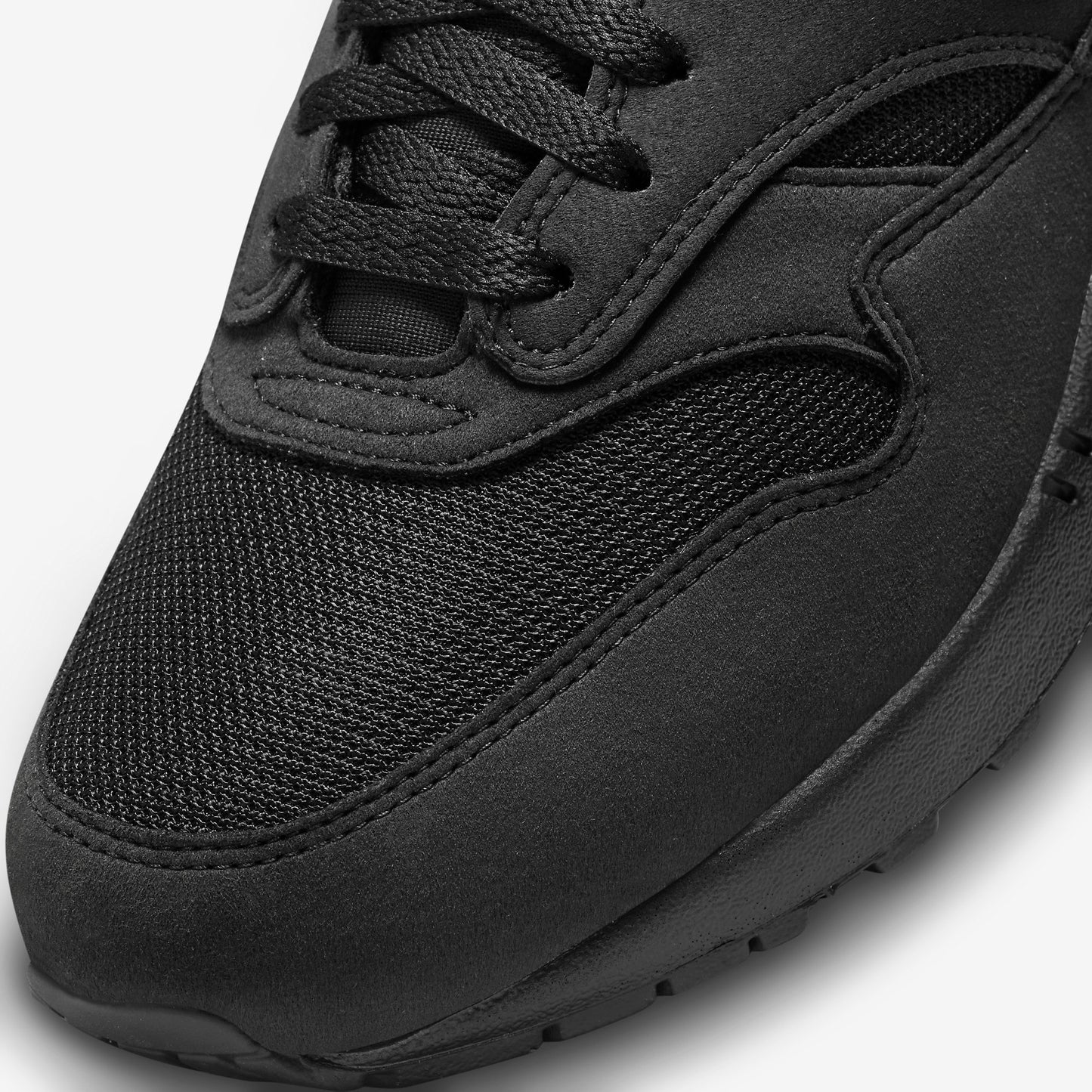 Nike Air Max 1 Black White